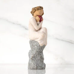 Willow Tree Embrace 2023 Figurine, 6" -Hallmark Shop Willow Tree Embrace 2023 Figurine 28215 02